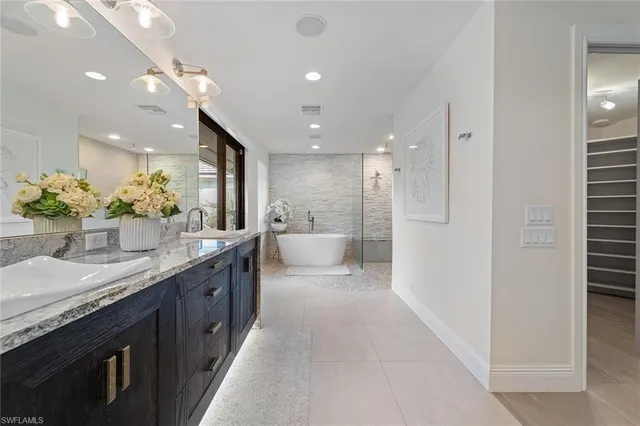 $4,999,999 | 6582 Trail Boulevard, Naples, FL 34108