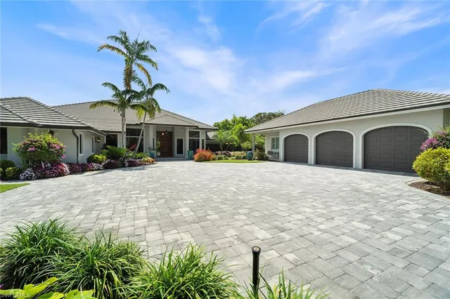 $4,999,999 | 6582 Trail Boulevard, Naples, FL 34108