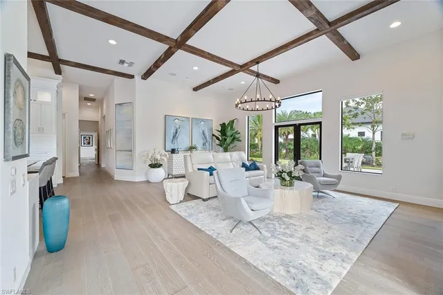 $4,999,999 | 6582 Trail Boulevard, Naples, FL 34108