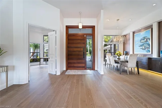 $4,999,999 | 6582 Trail Boulevard, Naples, FL 34108