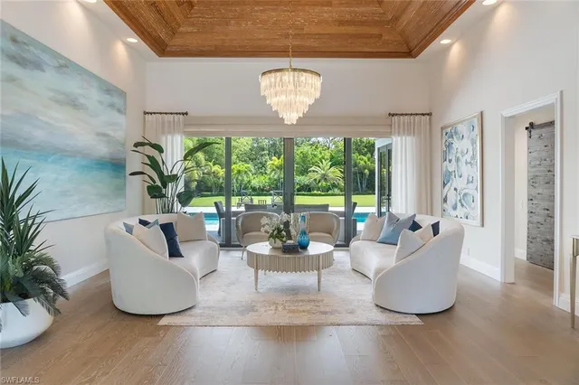 $4,999,999 | 6582 Trail Boulevard, Naples, FL 34108