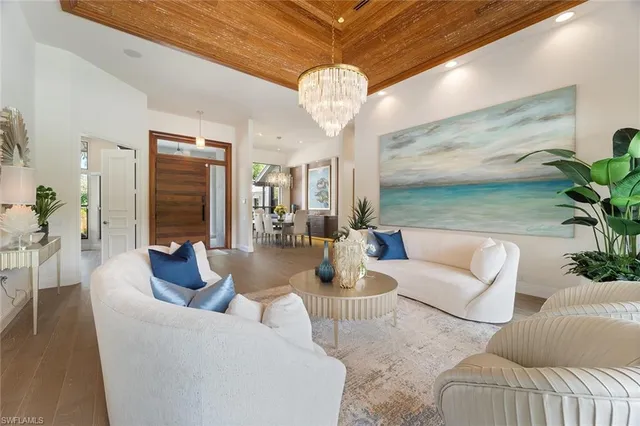 $4,999,999 | 6582 Trail Boulevard, Naples, FL 34108