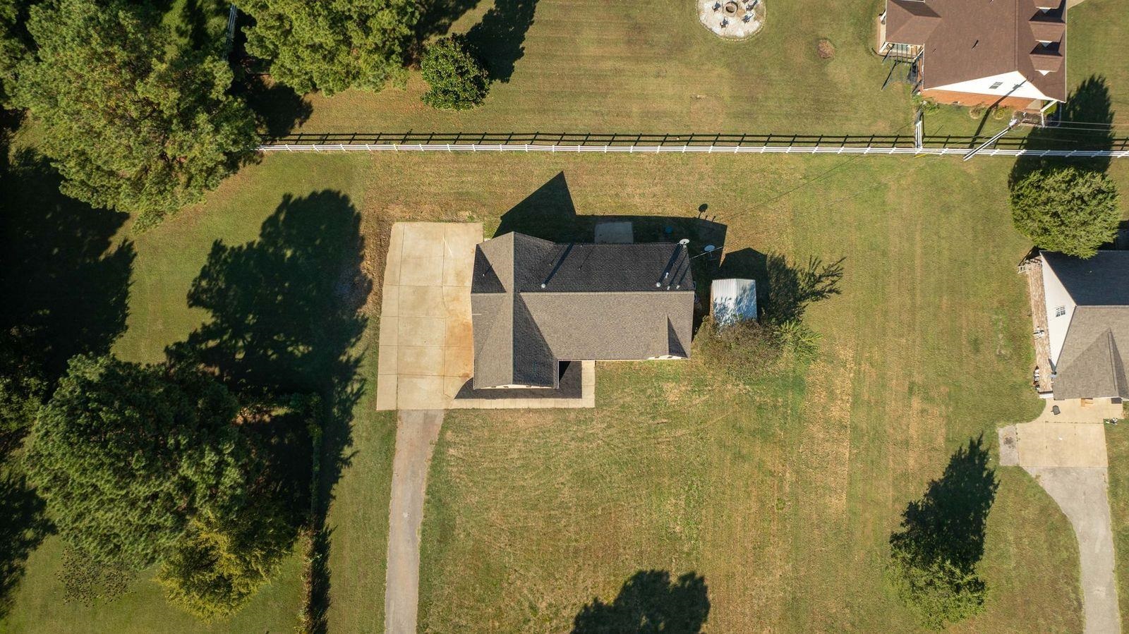 1088 Akins Store Road Munford, TN 38058 - Photo 35 of 40 view of a lake