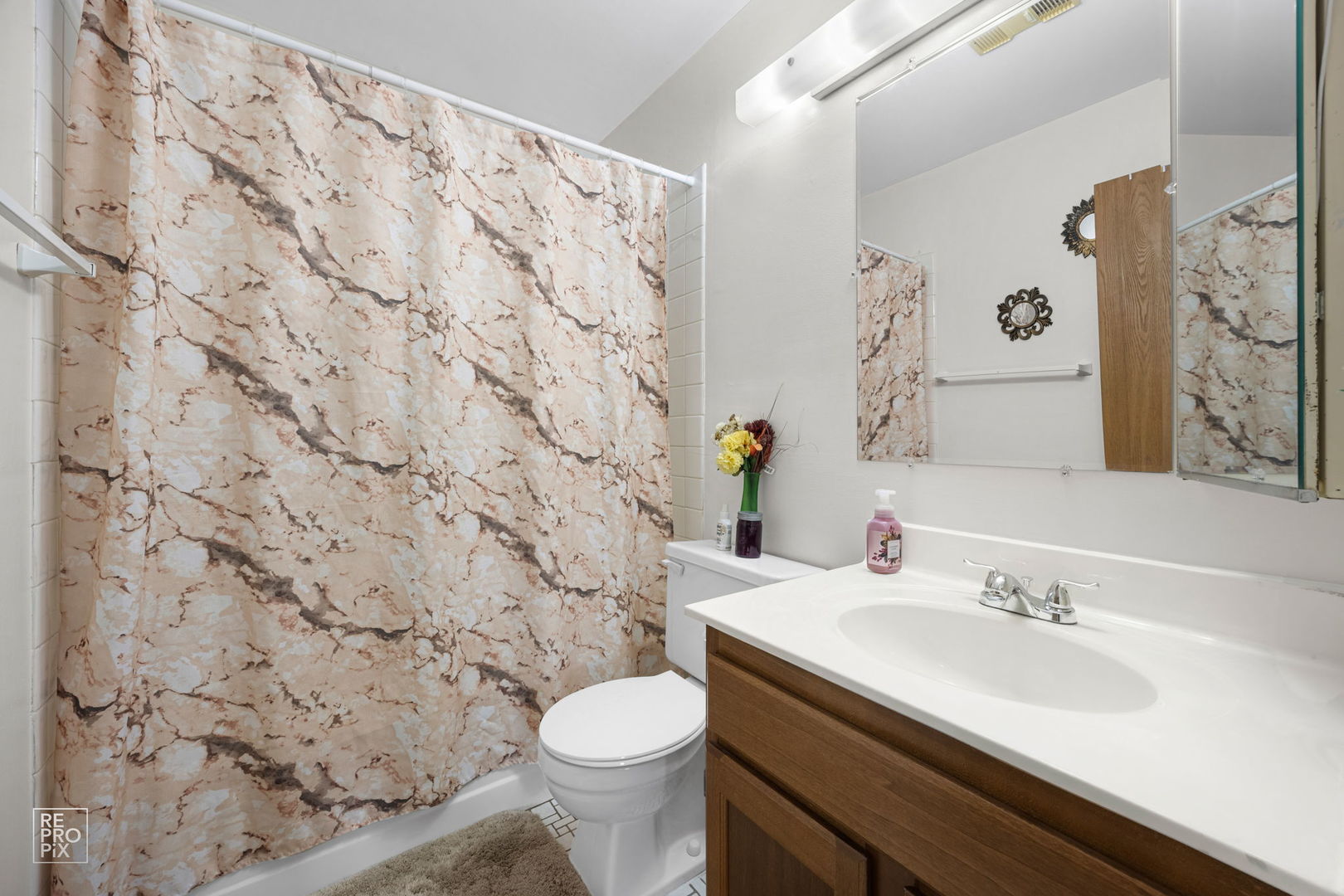 156 West Golf Road, Unit E Libertyville, IL 60048 - Photo 15 of 17