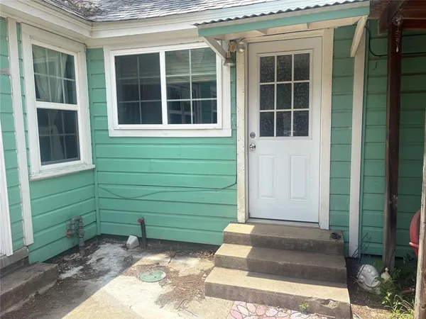 $1,350 | 415 B Marietta Street, Denton, TX 76201