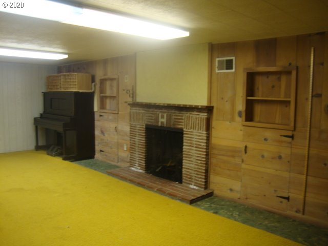 50925 Southwest Old Portland Road Scappoose, OR 97056 - Photo 7 of 12 Gallery Image 7