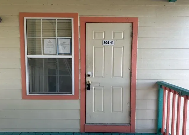 $183,910 | 115 1st Avenue North, Unit 304, Steinhatchee, FL 32359