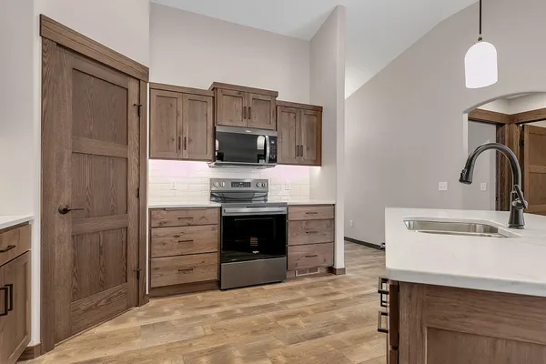 $559,900 | 611 Brookwood Lane, St. Cloud, MN 56303