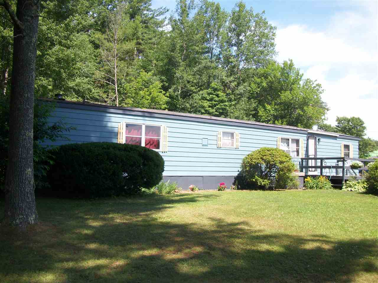 9 Riverside Drive Raymond, NH 03077 - Photo 2 of 27