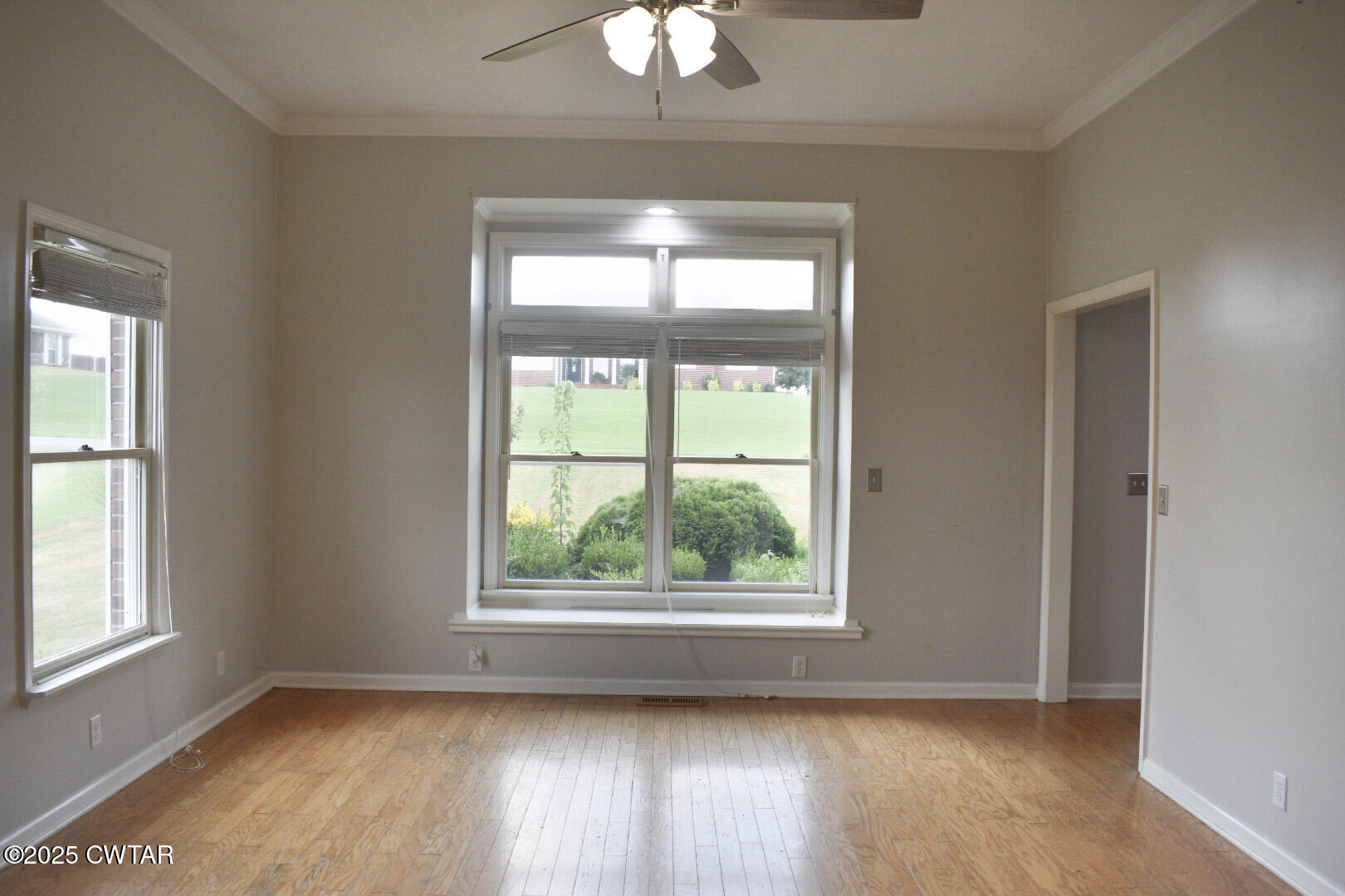 612 Wynridge Troy, TN 38260 - Photo 21 of 42 an empty room that has a window