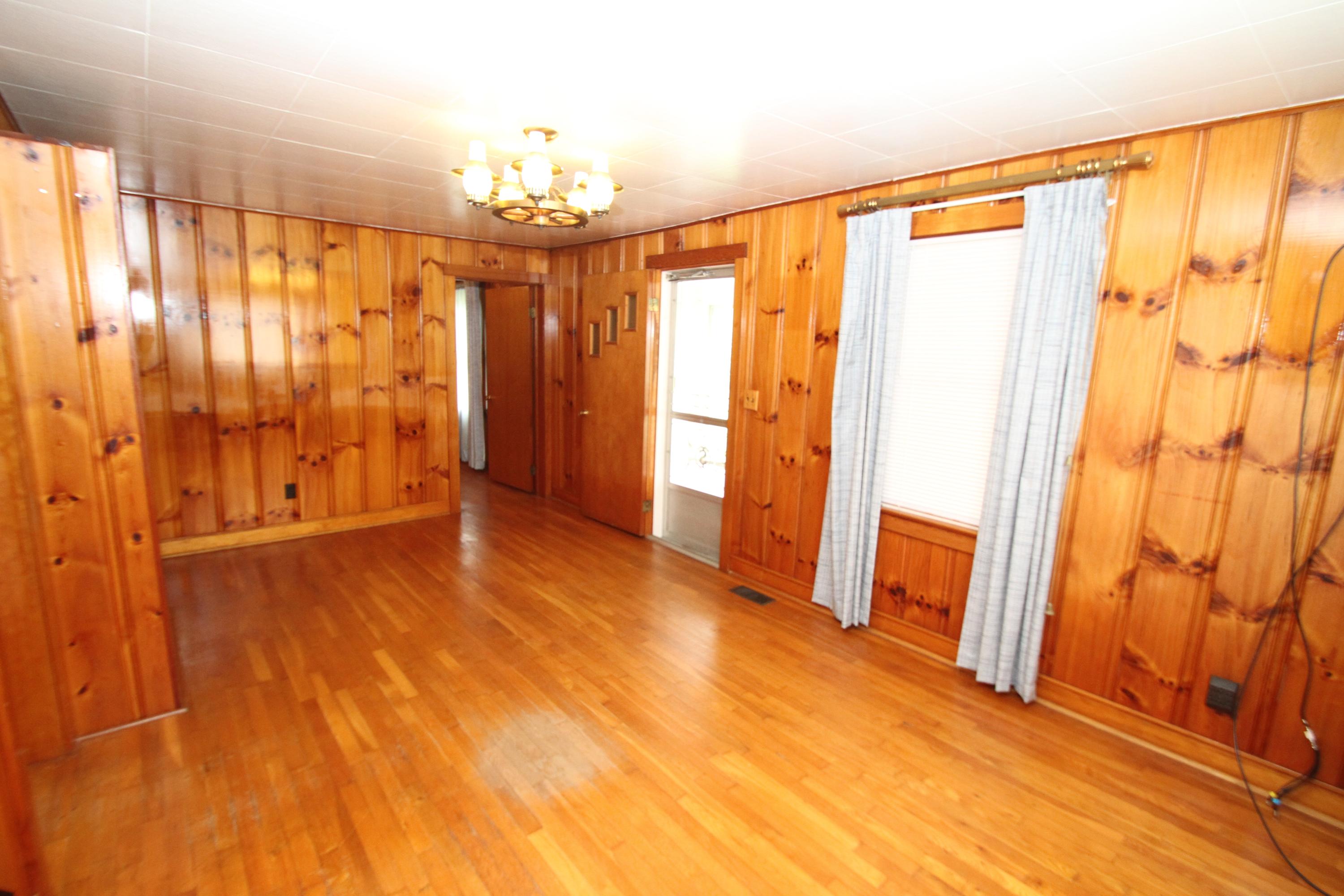 953 Rockland Road Ronceverte, WV 24970 - Photo 12 of 70 Gallery Image 12