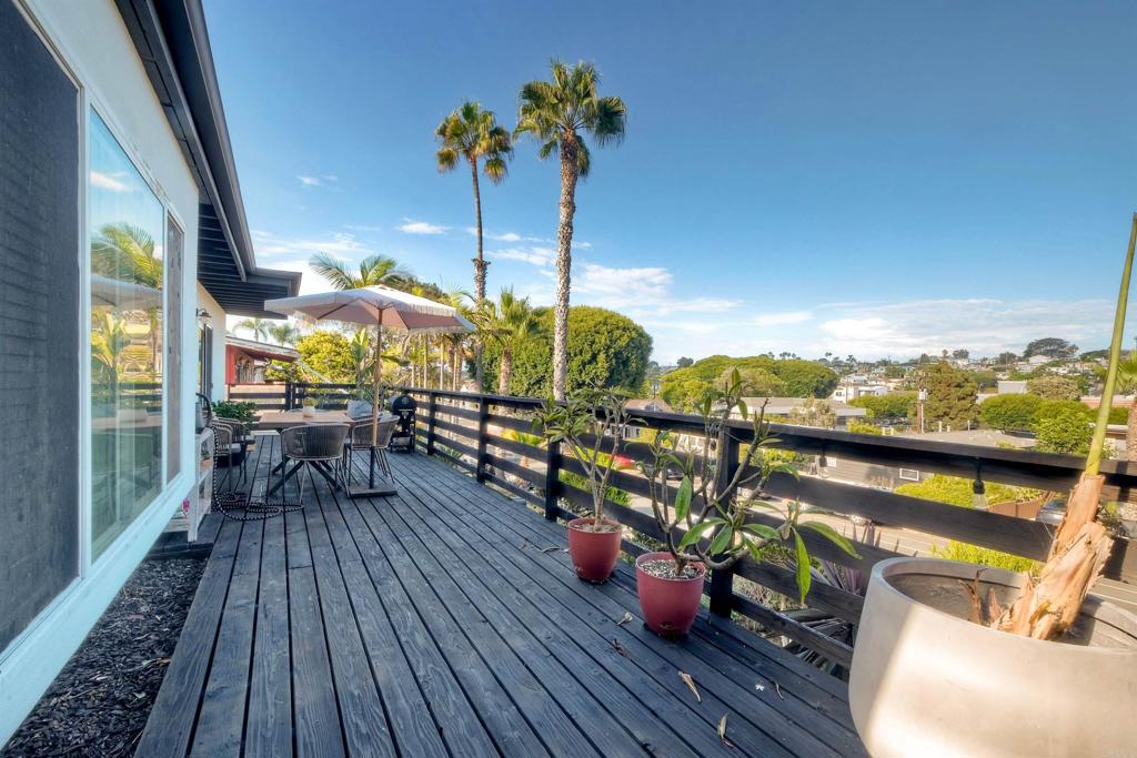 1034 3rd Street Encinitas, CA 92024 - Photo 4 of 24 Gallery Image 4