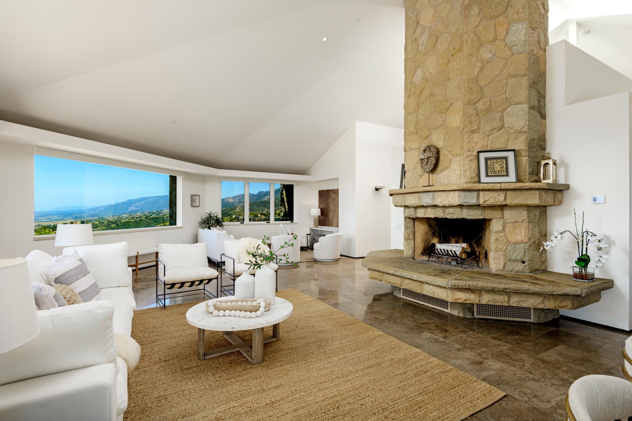 2840 Holly Road Santa Barbara, CA 93105 - Photo 8 of 22 Heart of the Home