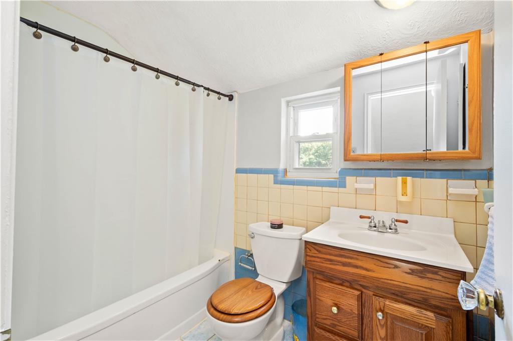 950 Segar Road Mt. Lebanon, PA 15243 - Photo 12 of 24 Gallery Image 12