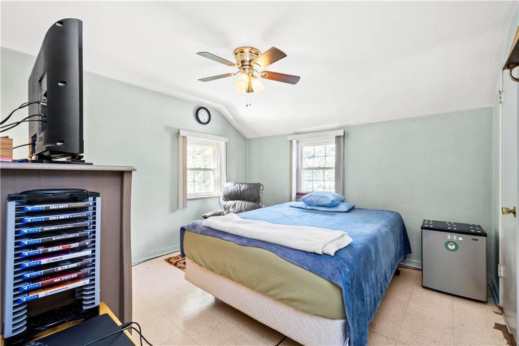 950 Segar Road Mt. Lebanon, PA 15243 - Photo 9 of 24 Gallery Image 9