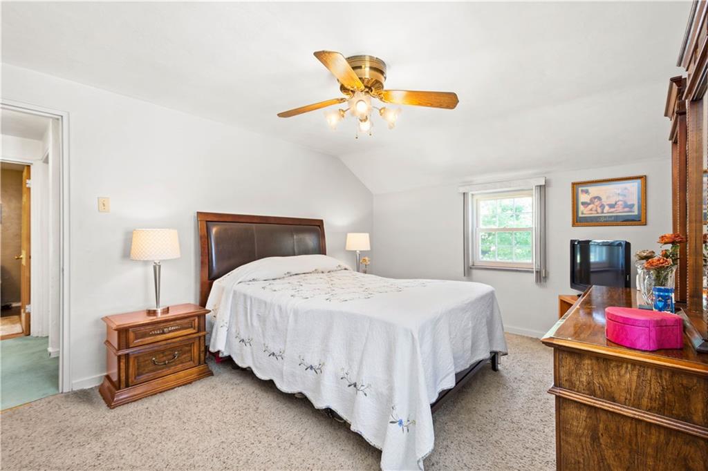 950 Segar Road Mt. Lebanon, PA 15243 - Photo 10 of 24 Gallery Image 10
