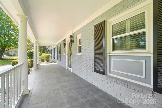 a view of a house with porch