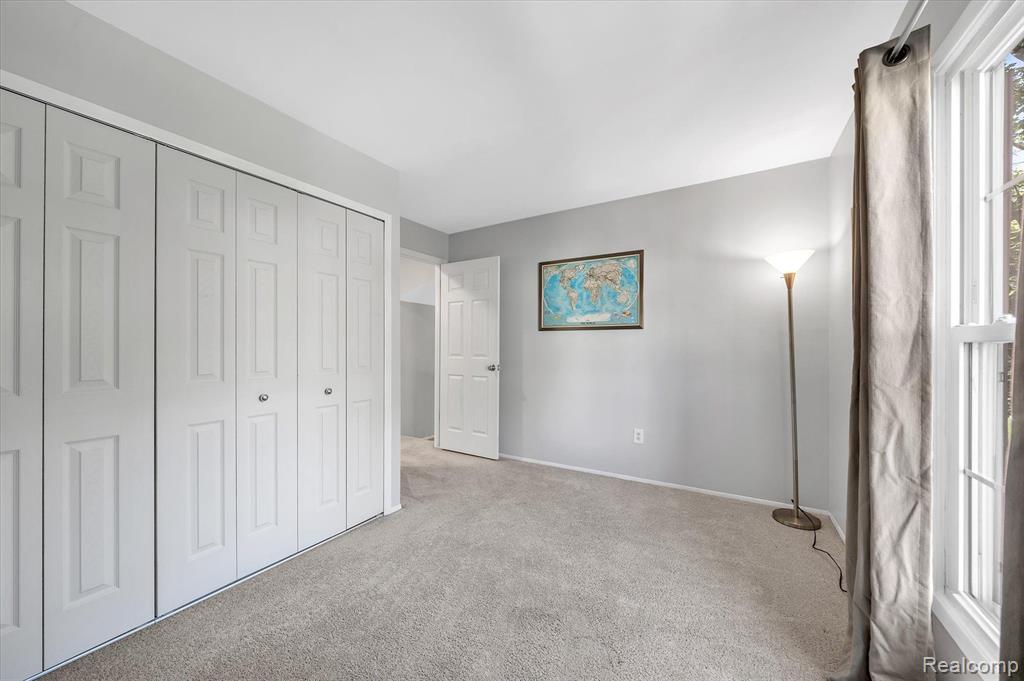 1373 Autumn Lane Rochester Hills, MI 48306 - Photo 18 of 33