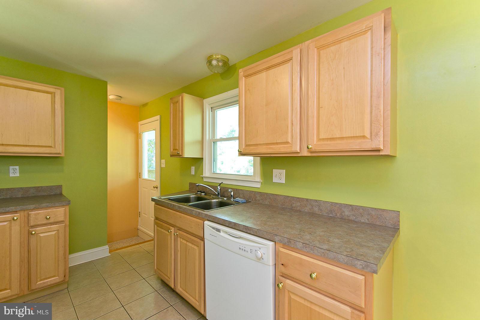 38 Spruce Road Front Royal, VA 22630 - Photo 11 of 30 Kitchen