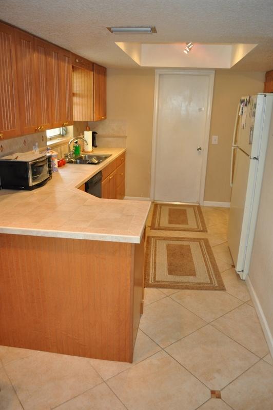 425 Kirk Road Palm Springs, FL 33461 - Photo 8 of 26 Kitchen 2