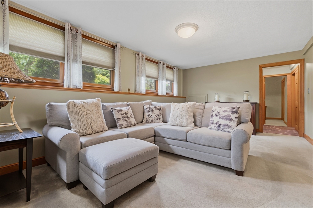 31 Charme Road Billerica, MA 01821 - Photo 27 of 42