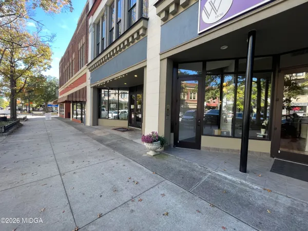 $194,000 | 522 Cherry Street, Unit 201, Macon, GA 31201