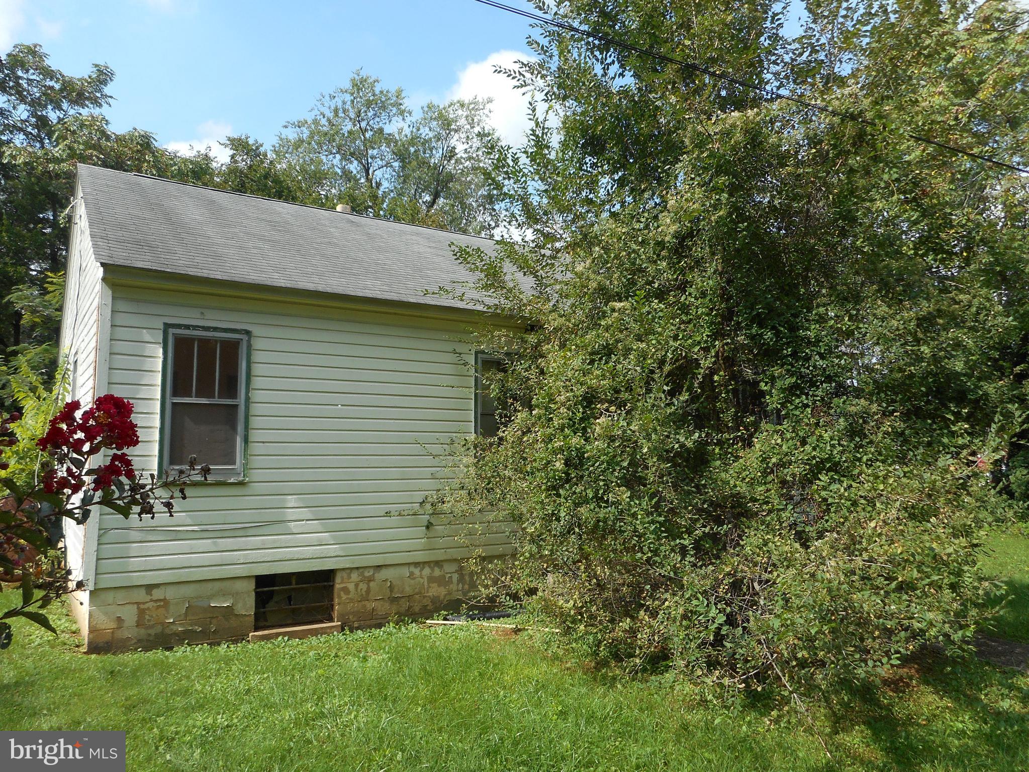504 South Reymann Street Ranson, WV 25438 - Photo 2 of 5