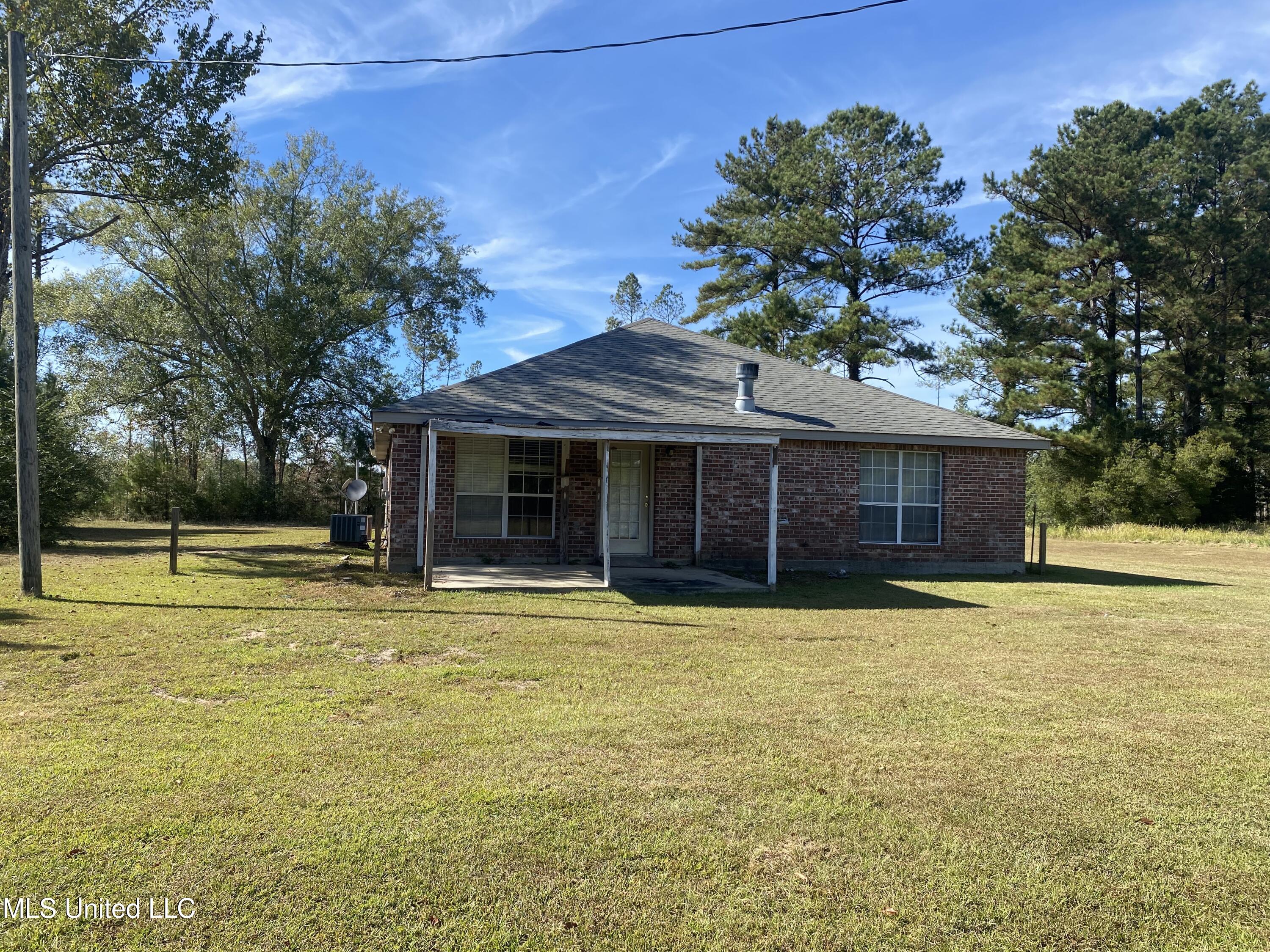 112 Pap Armstrong Road Wiggins, MS 39577 - Photo 2 of 17 Back 2
