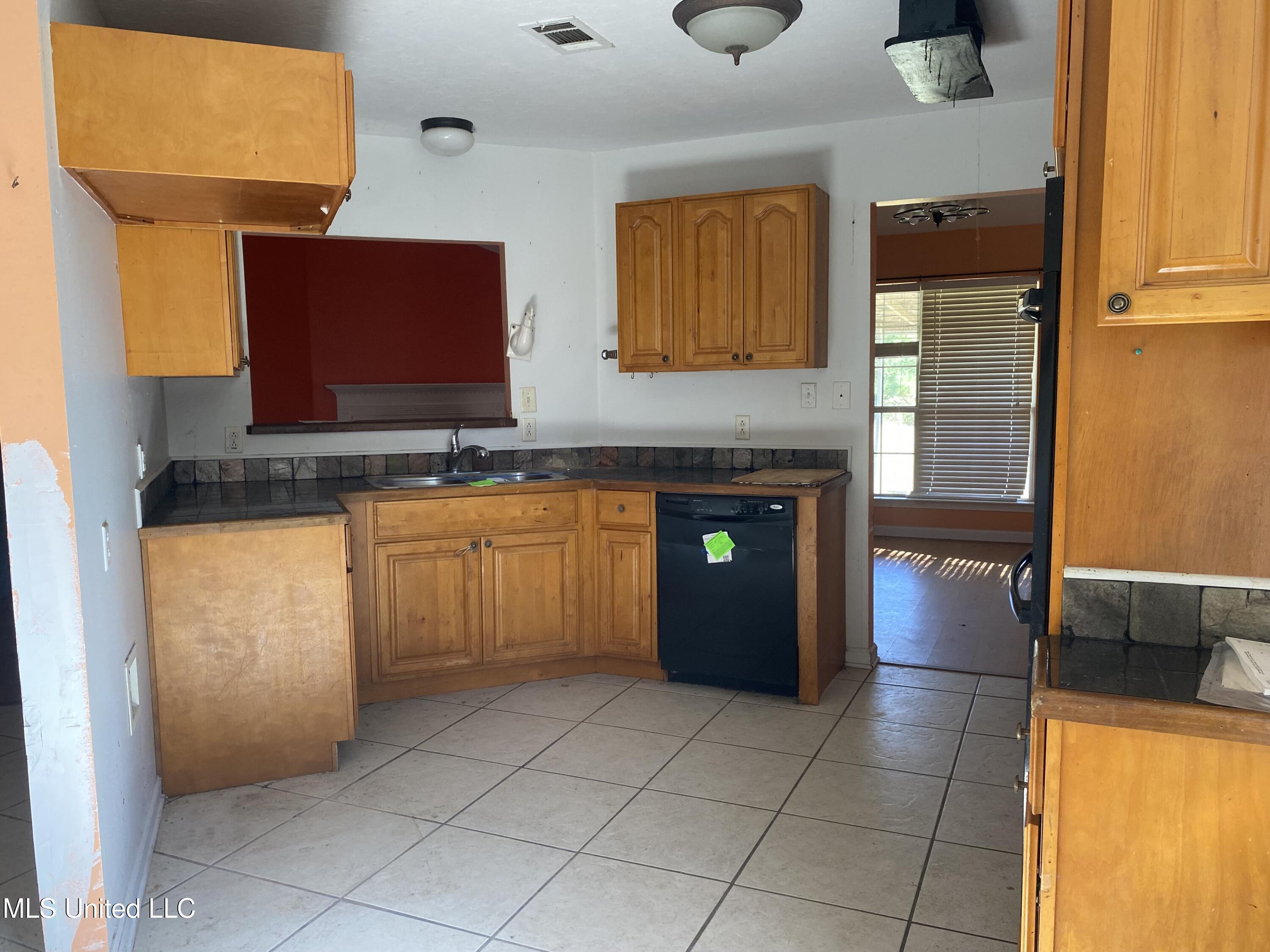 112 Pap Armstrong Road Wiggins, MS 39577 - Photo 8 of 17 Kitchen 2