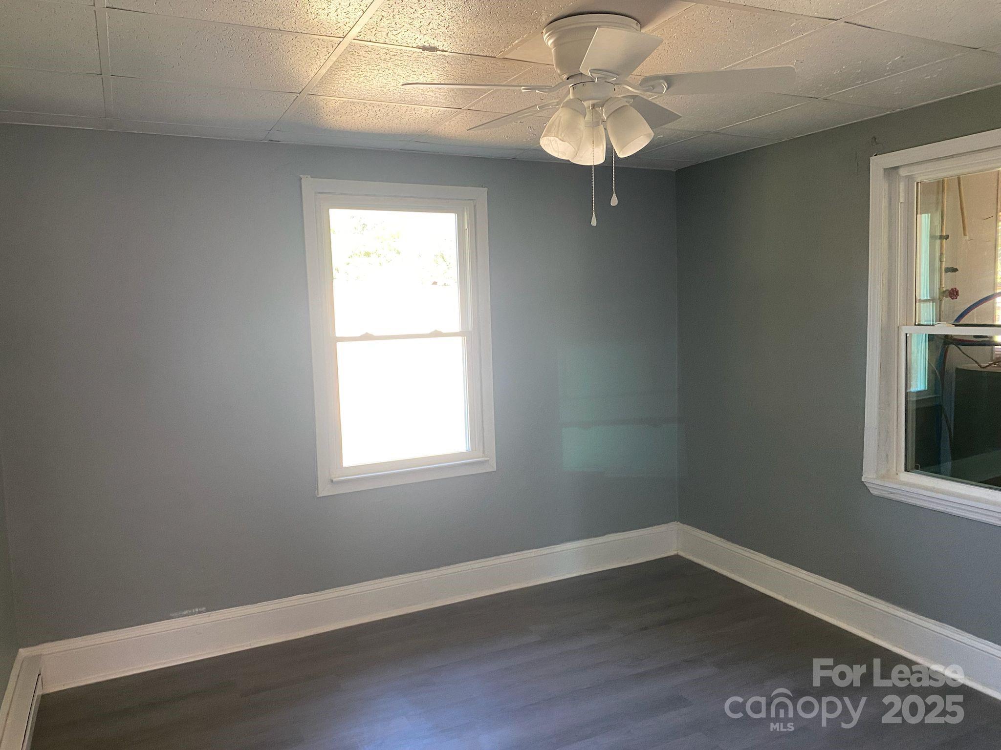 327 39th St Place Southwest Hickory, NC 28602 - Photo 16 of 21