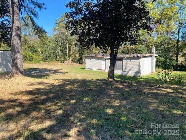 a view of backyard of house