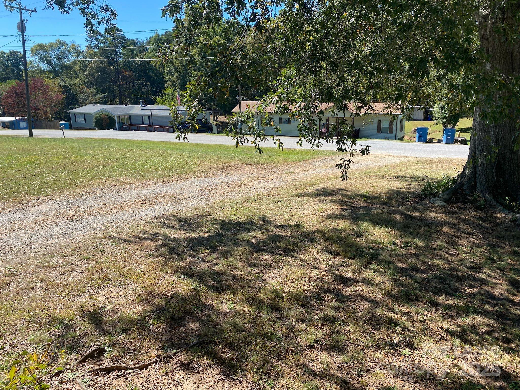 327 39th St Place Southwest Hickory, NC 28602 - Photo 9 of 21