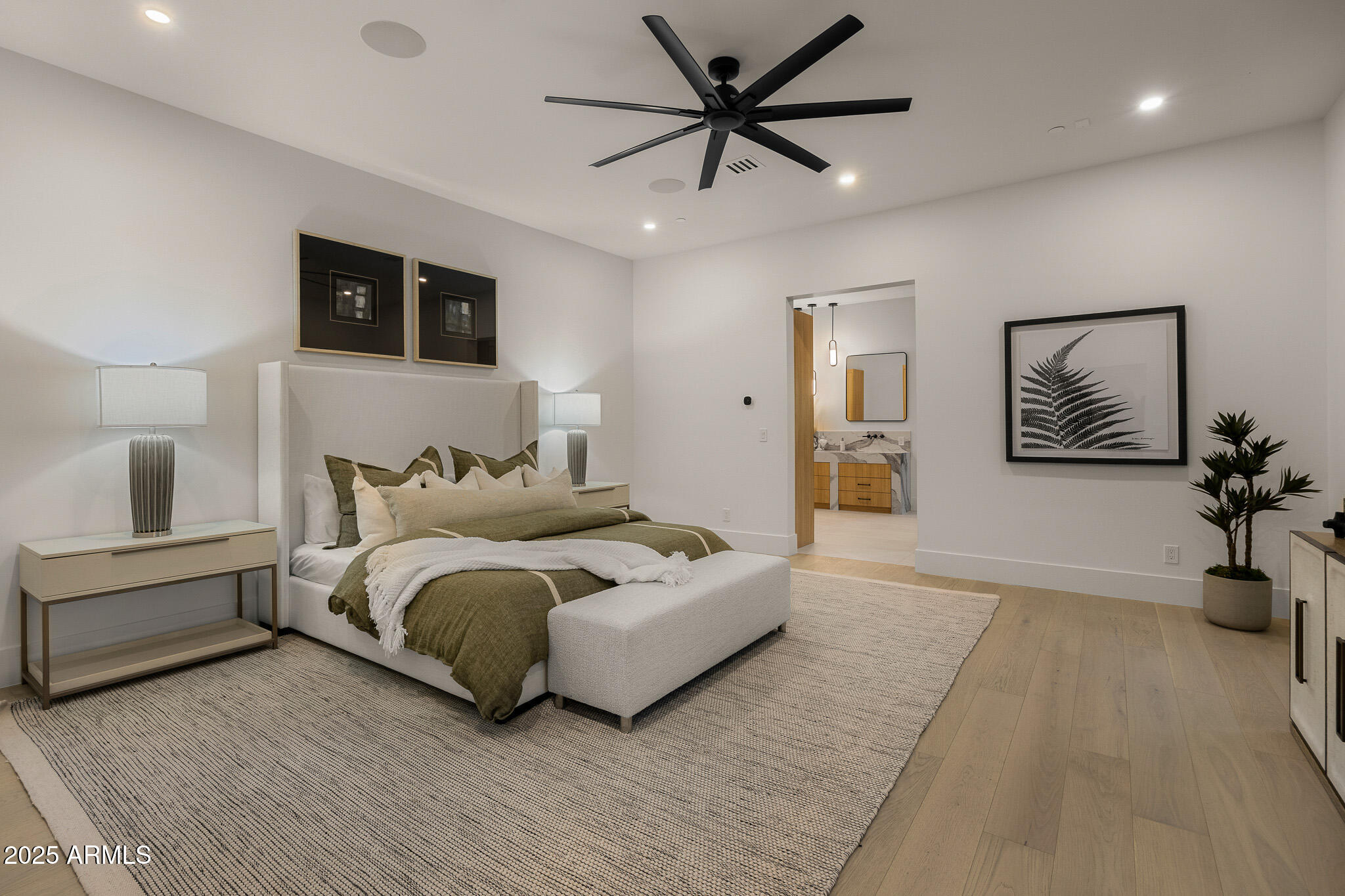 5355 East Desert Vista Road Paradise Valley, AZ 85253 - Photo 16 of 47 primary bedroom