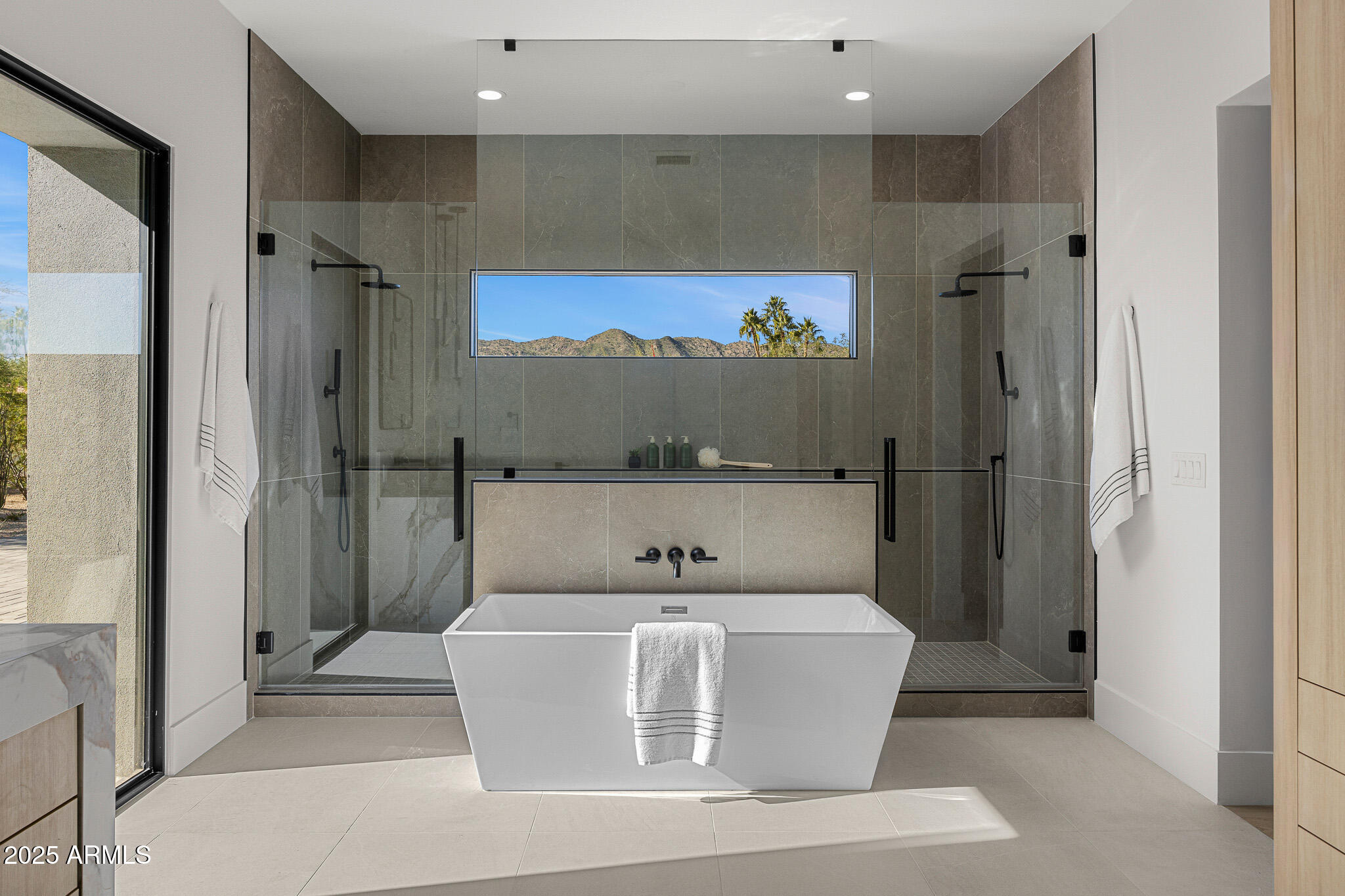 5355 East Desert Vista Road Paradise Valley, AZ 85253 - Photo 18 of 47 primary bath2