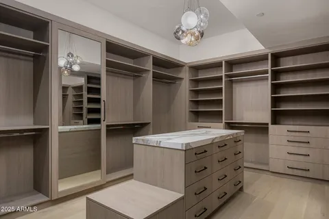 $7,950,000 | 5355 East Desert Vista Road, Paradise Valley, AZ 85253