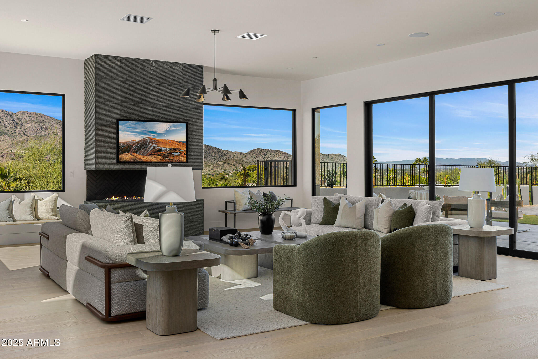 5355 East Desert Vista Road Paradise Valley, AZ 85253 - Photo 3 of 47 living room