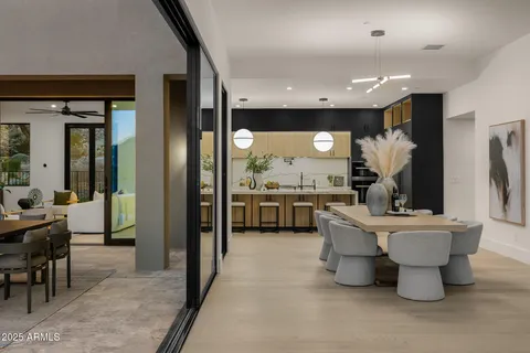 $7,950,000 | 5355 East Desert Vista Road, Paradise Valley, AZ 85253