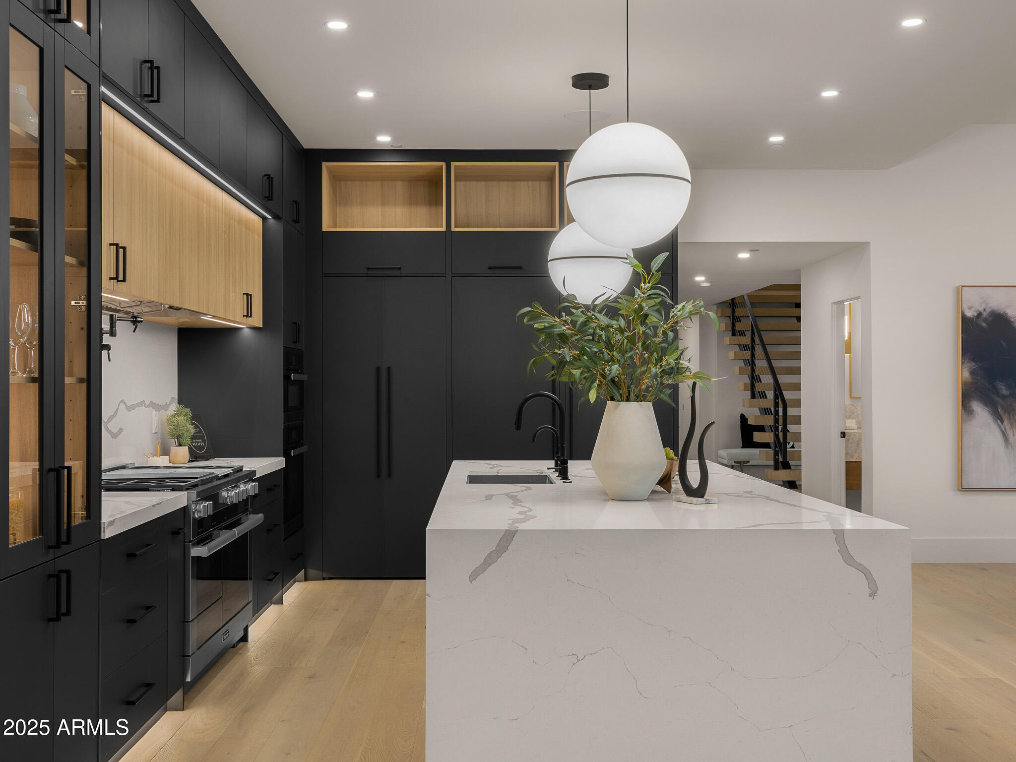 5355 East Desert Vista Road Paradise Valley, AZ 85253 - Photo 7 of 47 kitchen