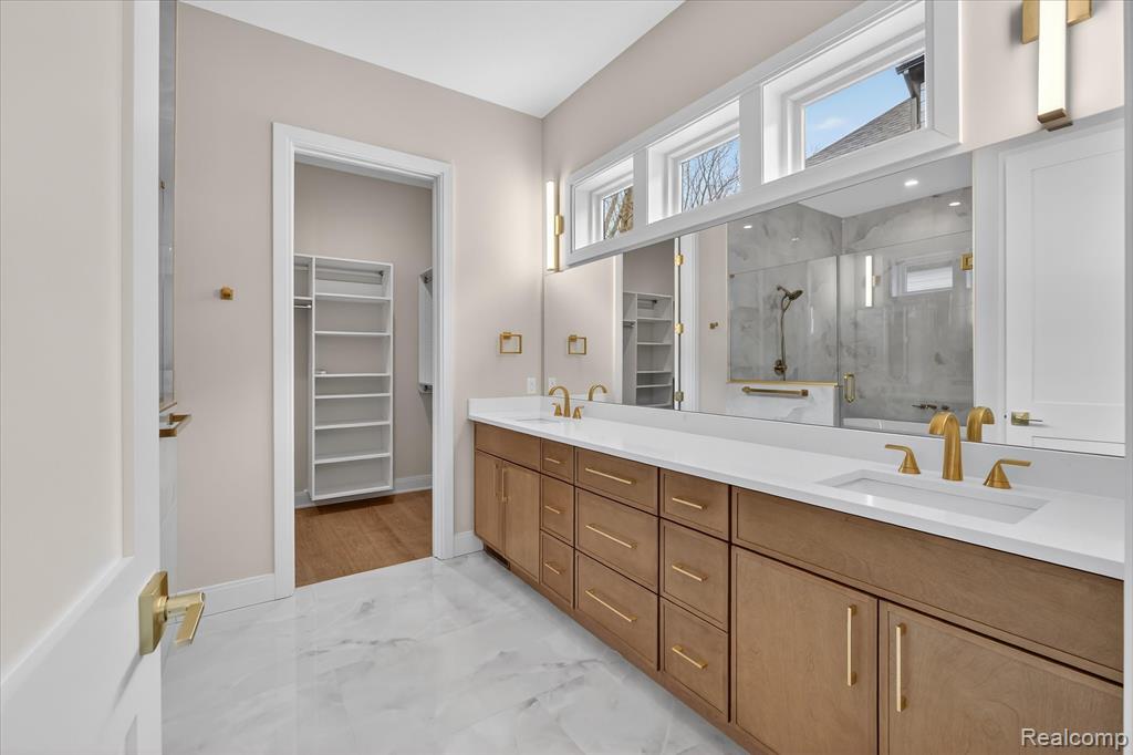546 Maplehill Road Rochester Hills, MI 48306 - Photo 26 of 52