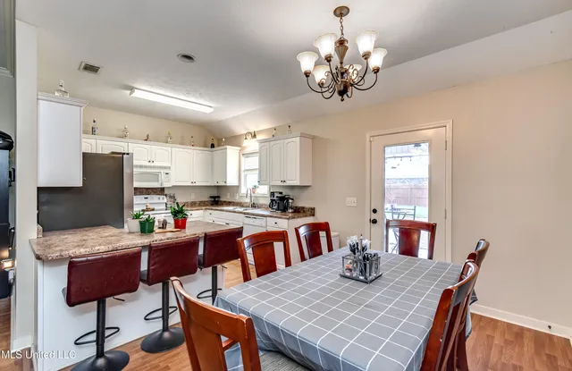 $280,000 | 1076 Spanish Oak Drive, Pearl, MS 39208