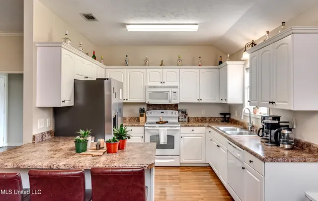 $280,000 | 1076 Spanish Oak Drive, Pearl, MS 39208