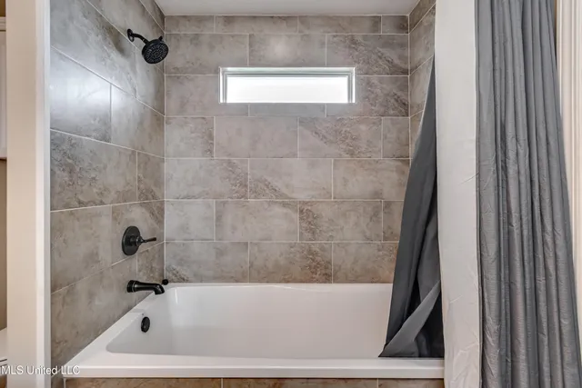 $280,000 | 1076 Spanish Oak Drive, Pearl, MS 39208