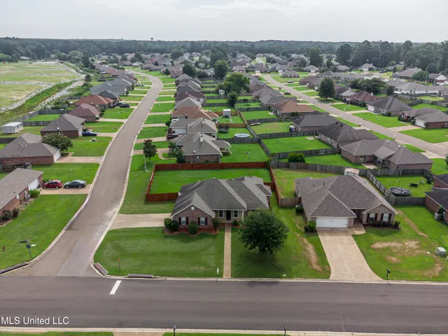 $280,000 | 1076 Spanish Oak Drive, Pearl, MS 39208