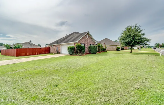 $280,000 | 1076 Spanish Oak Drive, Pearl, MS 39208