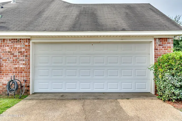 $280,000 | 1076 Spanish Oak Drive, Pearl, MS 39208