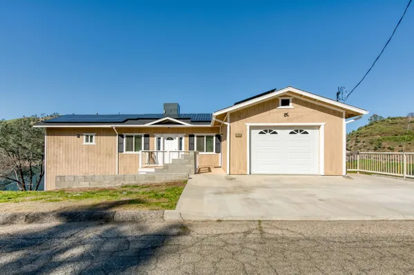$690,000 | 28053 Sky Harbour Road, Friant, CA 93626