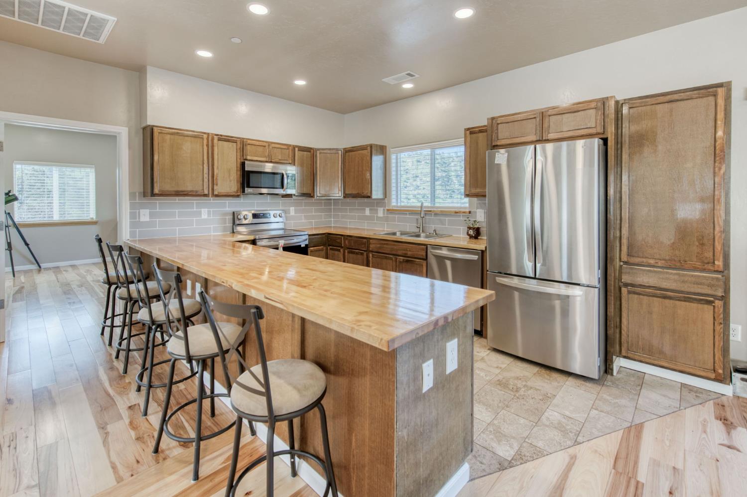 28053 Sky Harbour Road Friant, CA 93626 - Photo 11 of 55