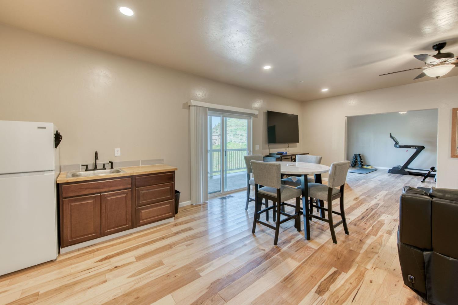 28053 Sky Harbour Road Friant, CA 93626 - Photo 20 of 55