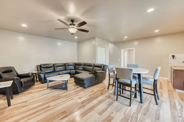 $690,000 | 28053 Sky Harbour Road, Friant, CA 93626