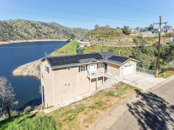 $690,000 | 28053 Sky Harbour Road, Friant, CA 93626